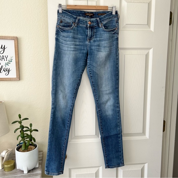🌼 $5 Dear John Joyrich Comfort Skinny Midrise Jeans slightly distressed size 25 - Picture 2 of 11